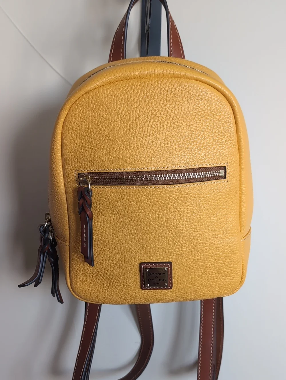 Dooney & Bourke zip ronnie you